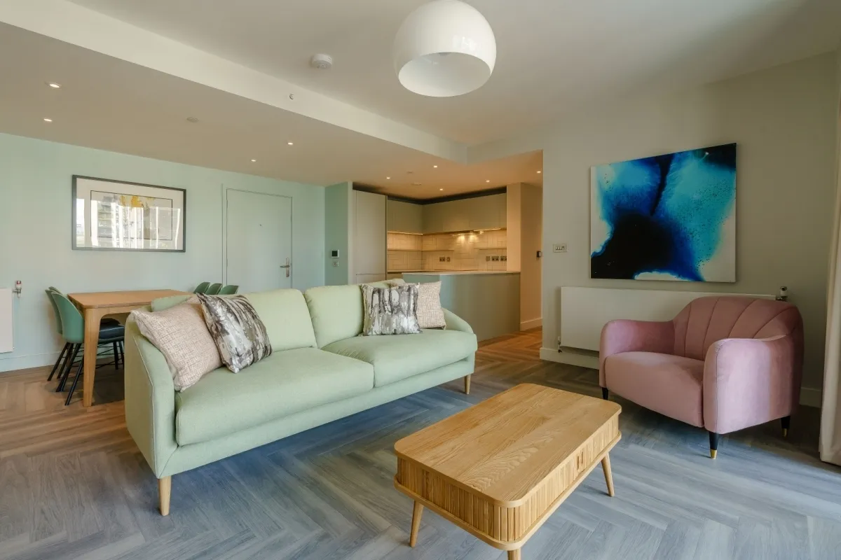 2 bed flat to rent — 10 Elvin Gardens Wembley Park HA9