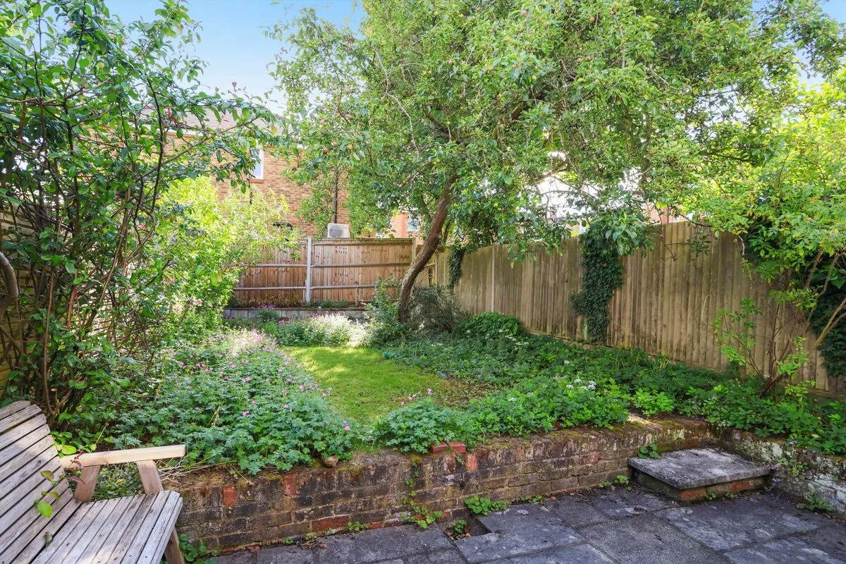 Wolsey Road, Esher, KT10, photo 12