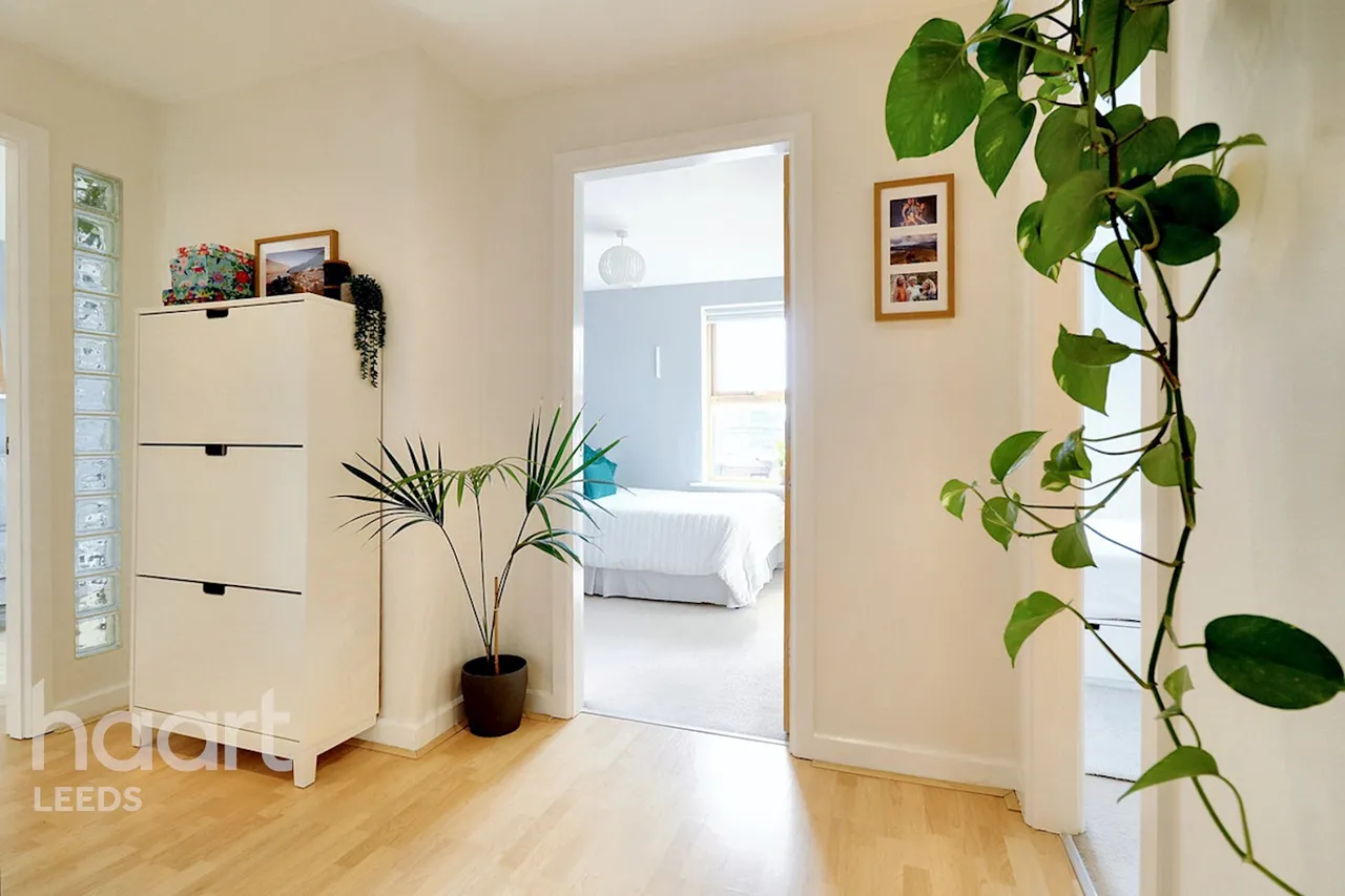 Bowman Lane, Leeds, LS10, photo 15