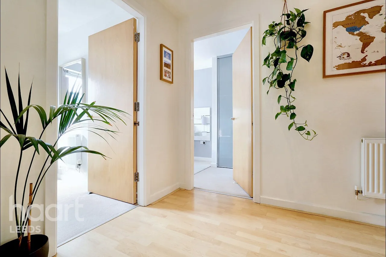 Bowman Lane, Leeds, LS10, photo 14
