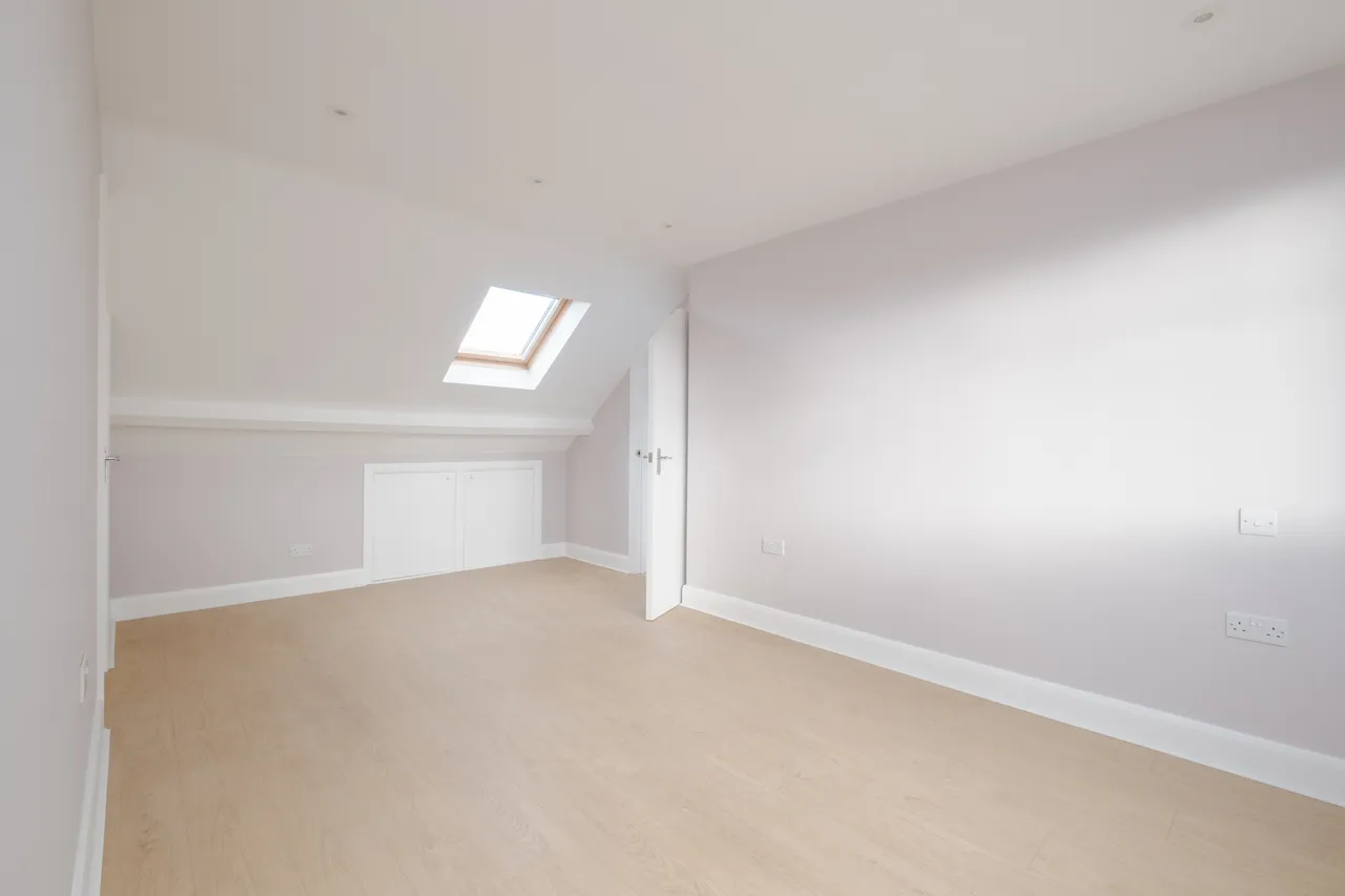 Alexandra Park Road, London, N10, photo 9
