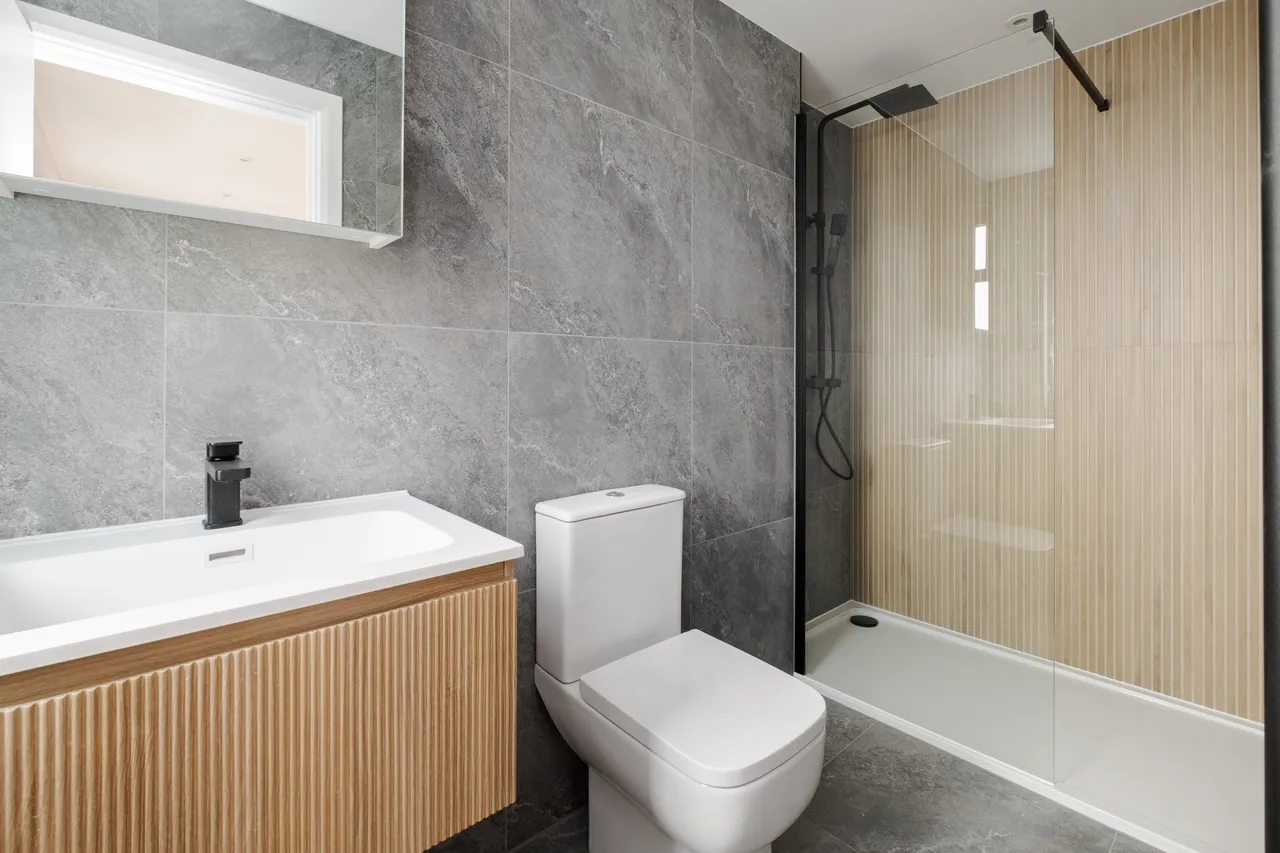 Alexandra Park Road, London, N10, photo 8