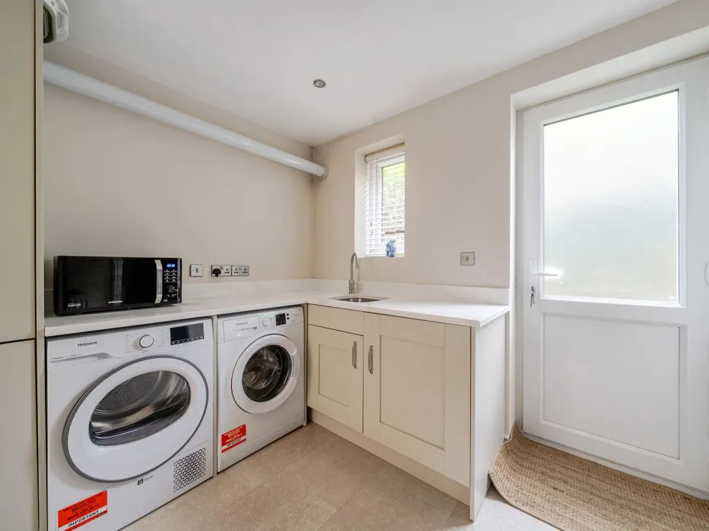 Chevet Grove, Wakefield, WF2, photo 27