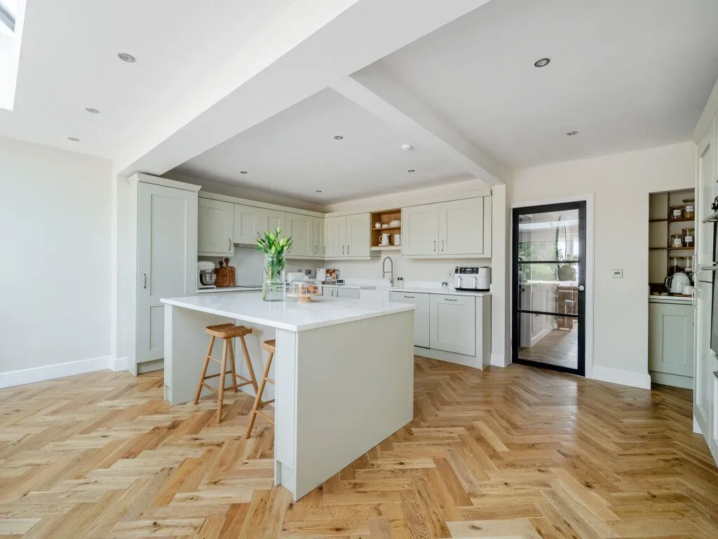 Chevet Grove, Wakefield, WF2, photo 6