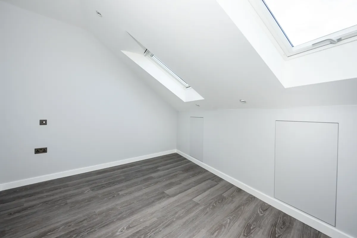 Garratt Lane, London, SW18, photo 8