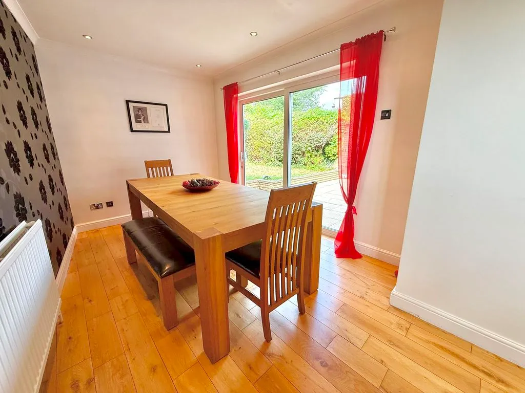 Dalling Drive, Houghton Regis LU5 5EF, photo 11