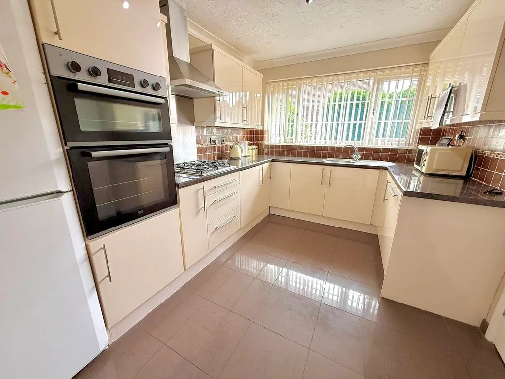Dalling Drive, Houghton Regis LU5 5EF, photo 5