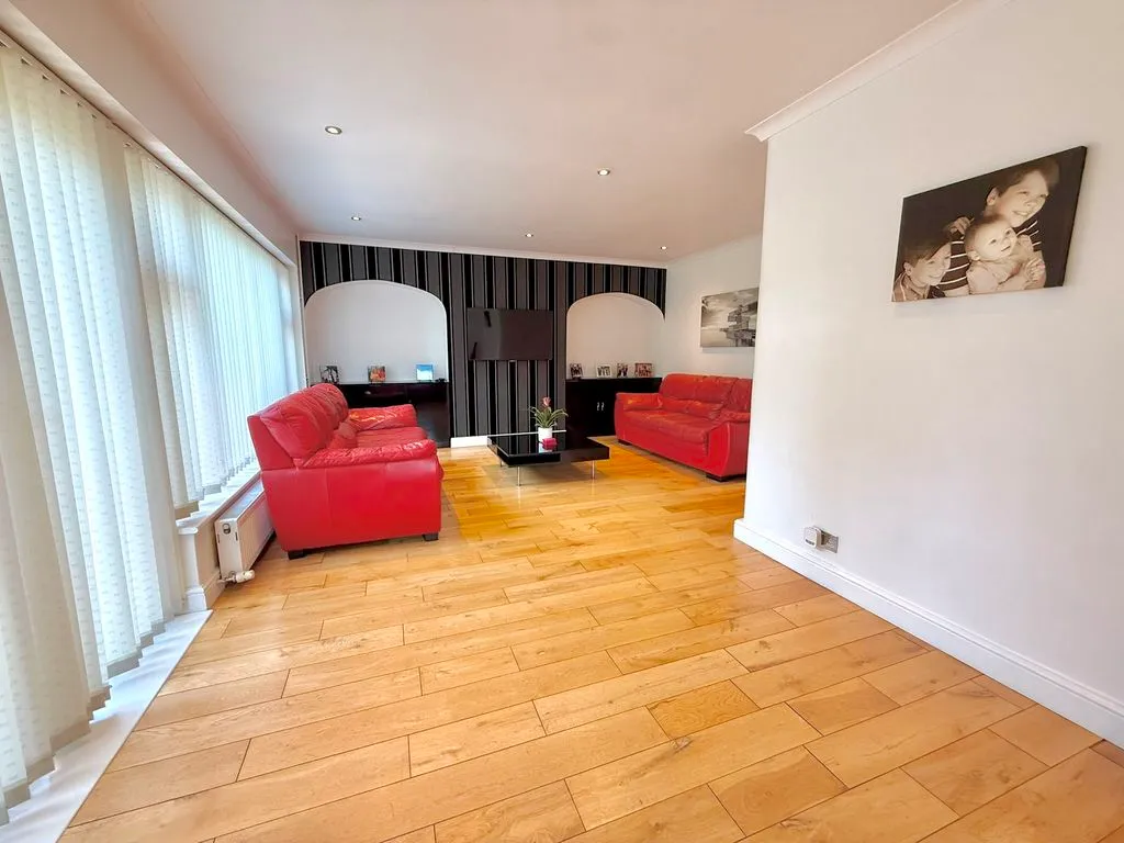 Dalling Drive, Houghton Regis LU5 5EF, photo 12