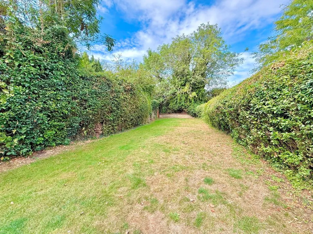 Dalling Drive, Houghton Regis LU5 5EF, photo 14