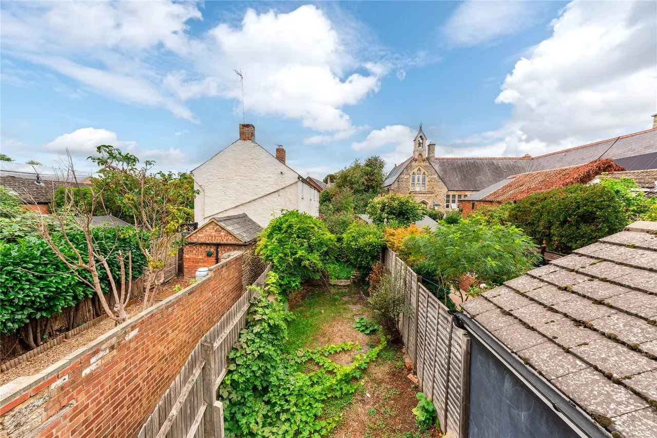 High Street, Olney, MK46, photo 10