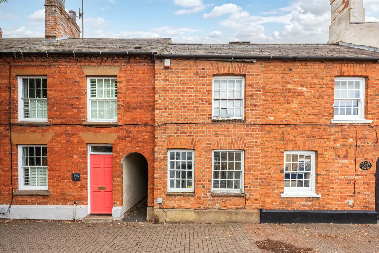 High Street, Olney, MK46, photo 11