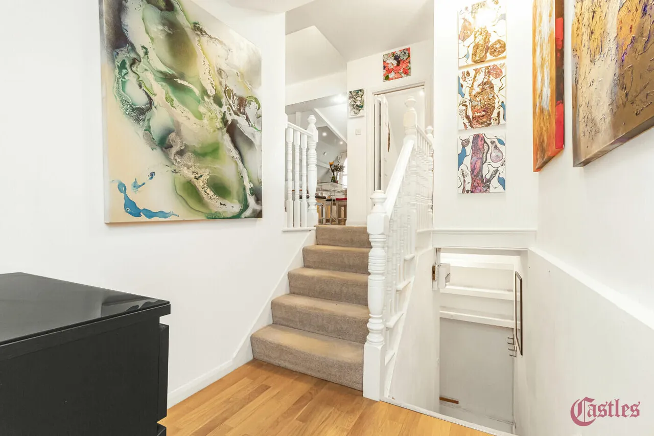 Coleridge Road, N8, photo 8