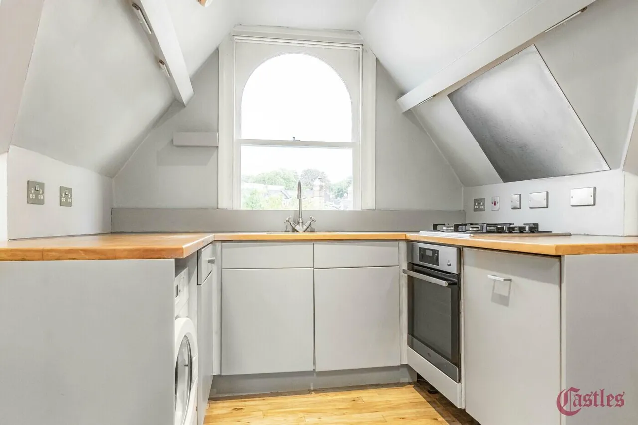 Coleridge Road, N8, photo 4