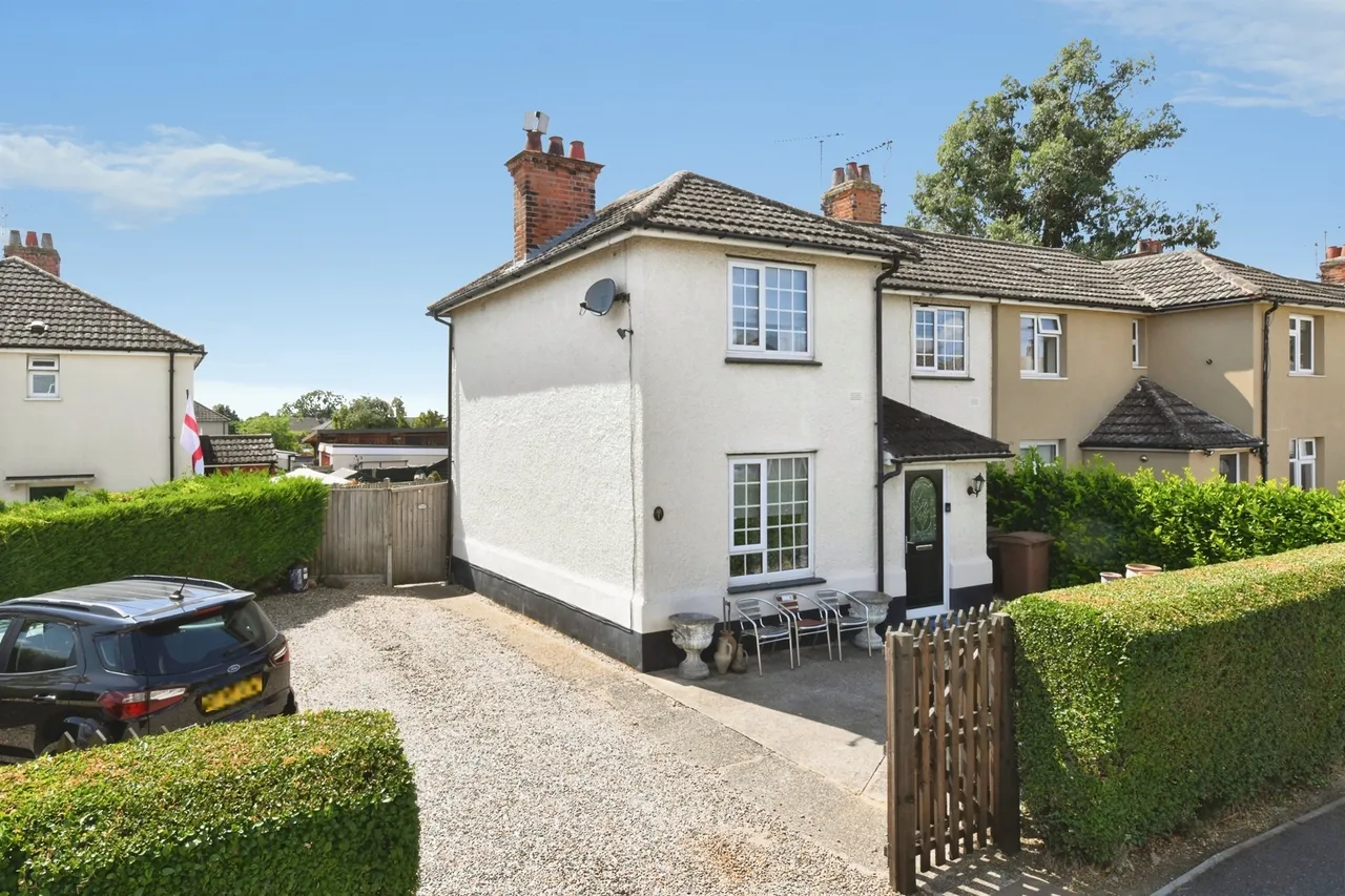3 bed house for sale — West Avenue, CHELMSFORD