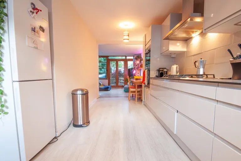 Bassett Street, Kentish Town, NW5 4PH, photo 5