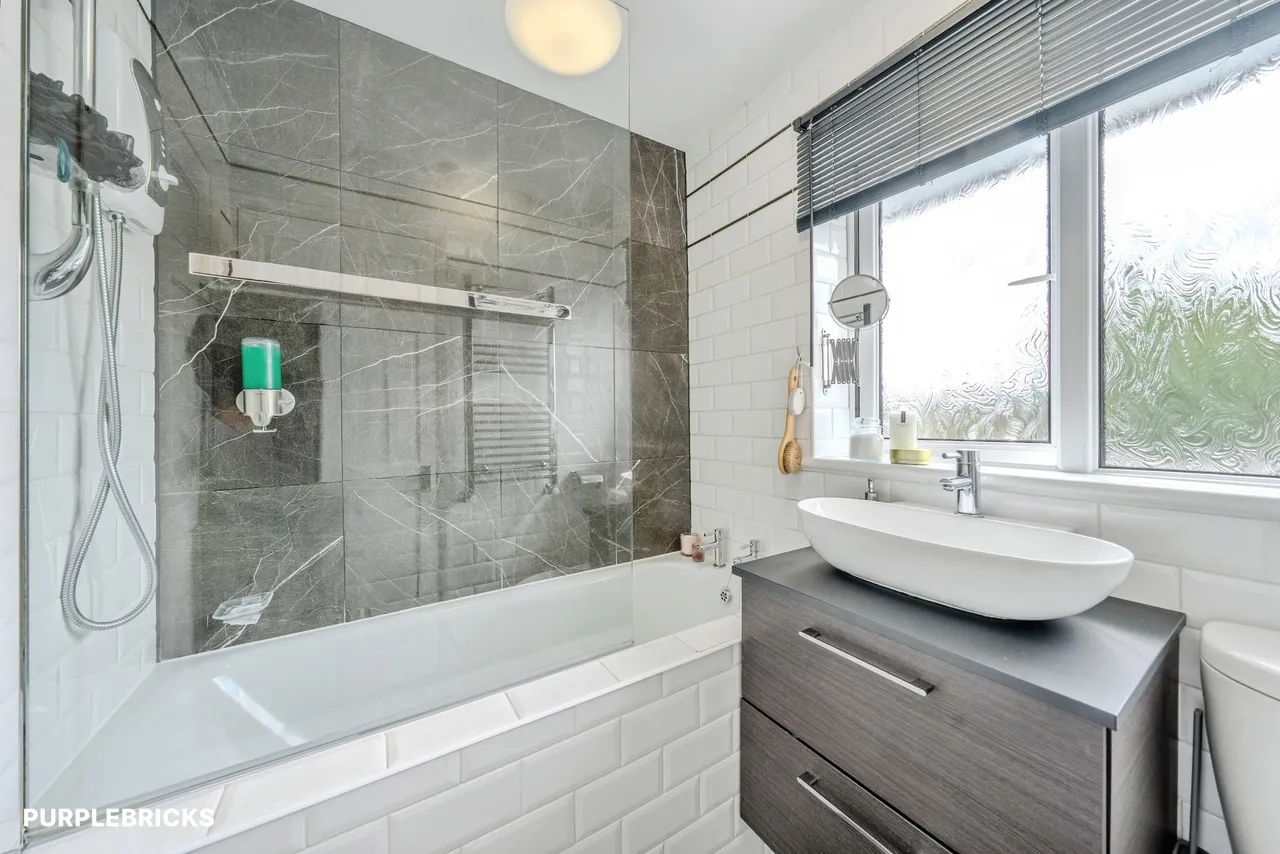 Laurel Road, Newport, NP10, photo 25