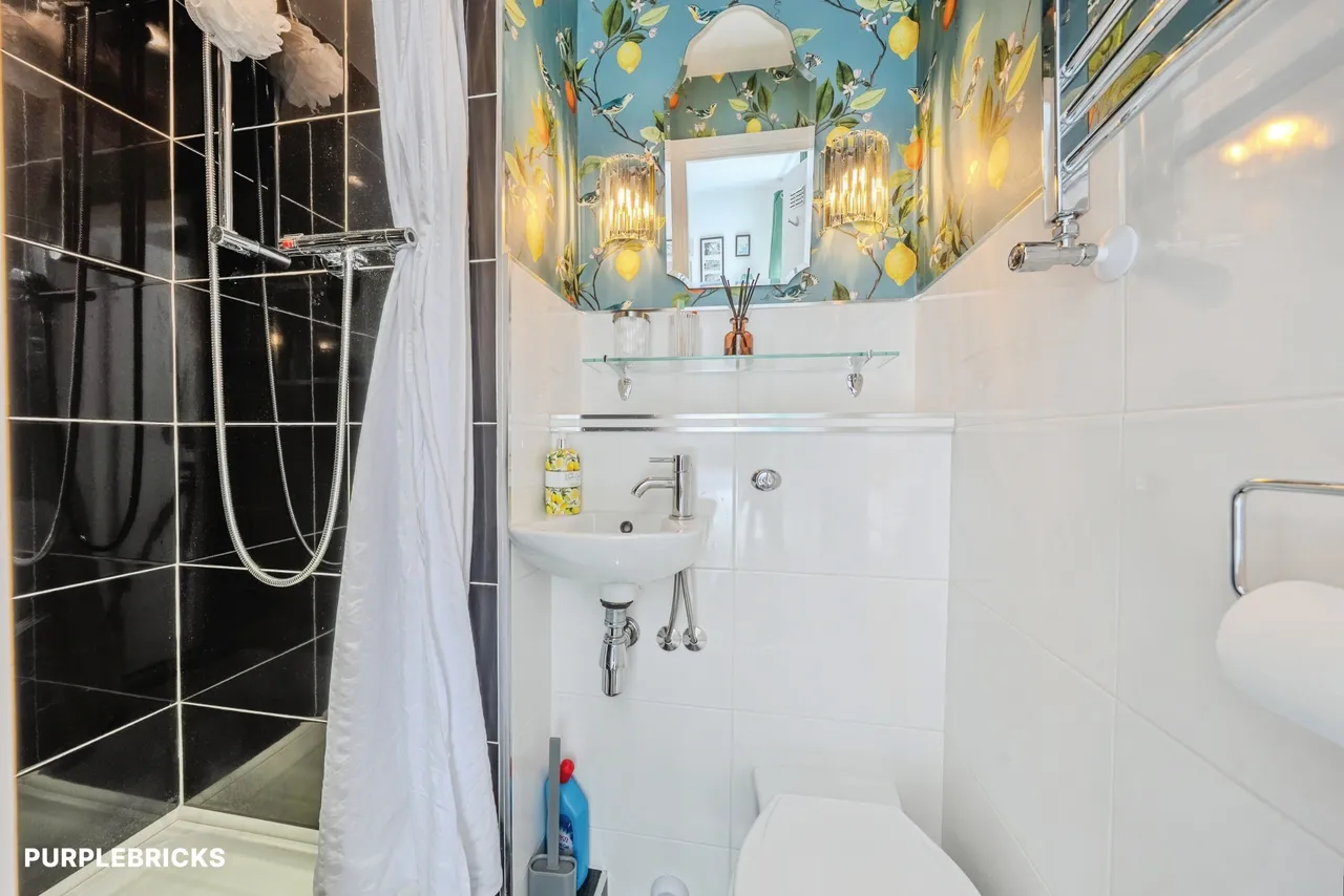 Laurel Road, Newport, NP10, photo 22