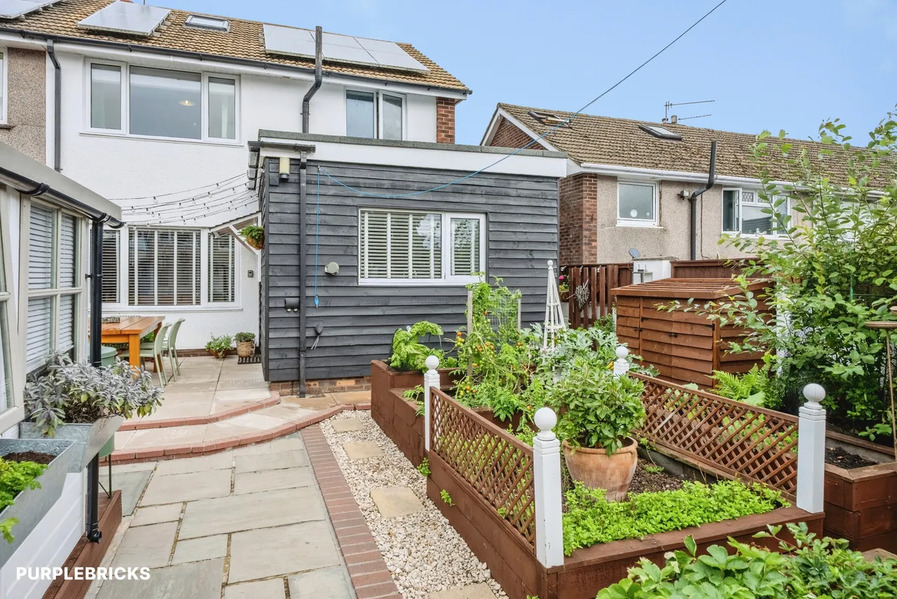 Laurel Road, Newport, NP10, photo 30