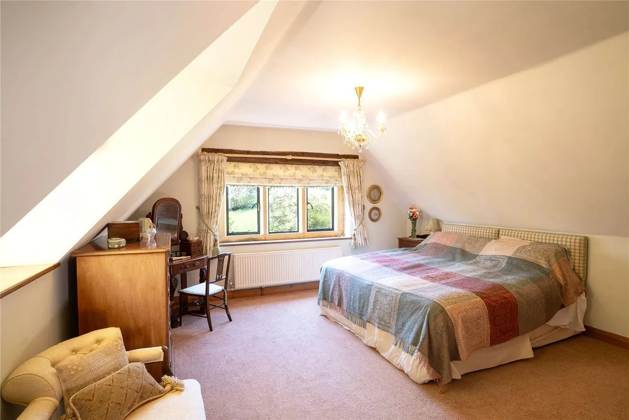 Maugersbury, Stow-On-The-Wold, Gloucestershire, GL54 1HR, photo 9