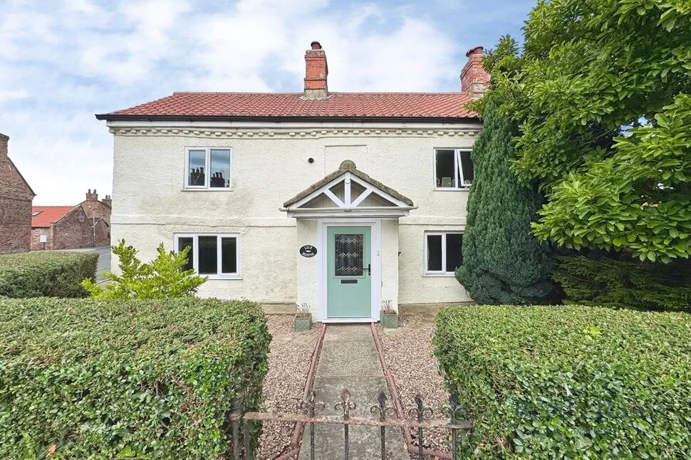 6 bed house for sale — Main Street, Hemingbrough, North Yorkshire, YO8