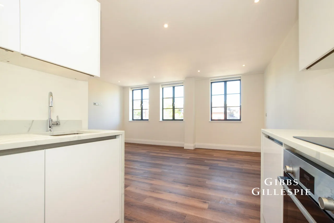 High Street, Rickmansworth Fees Apply, WD3, photo 5