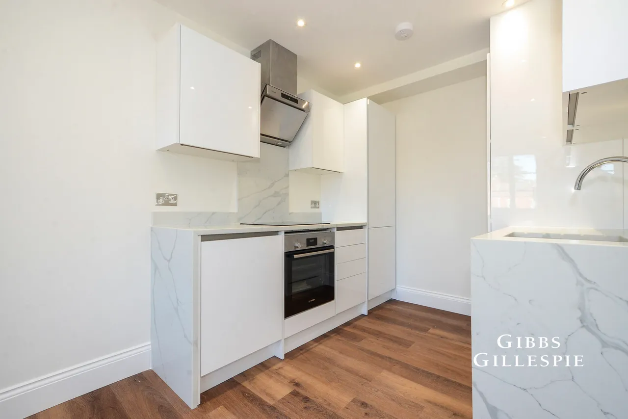 High Street, Rickmansworth Fees Apply, WD3, photo 4
