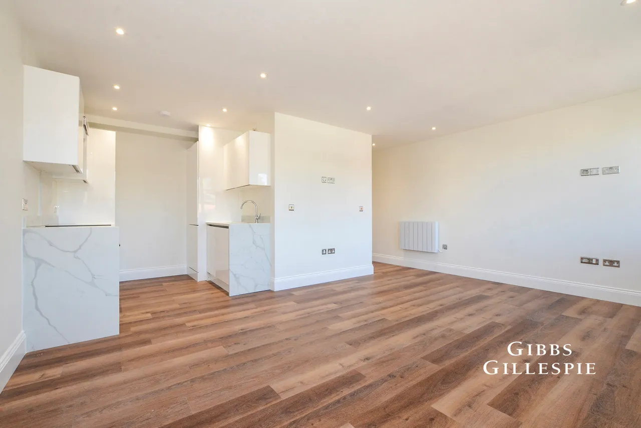 High Street, Rickmansworth Fees Apply, WD3, photo 7