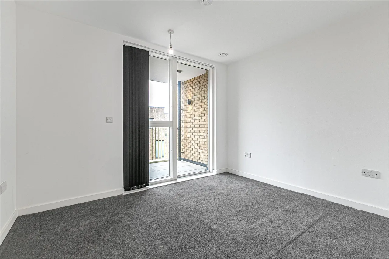 Commerce Road, Brentford, TW8, photo 14