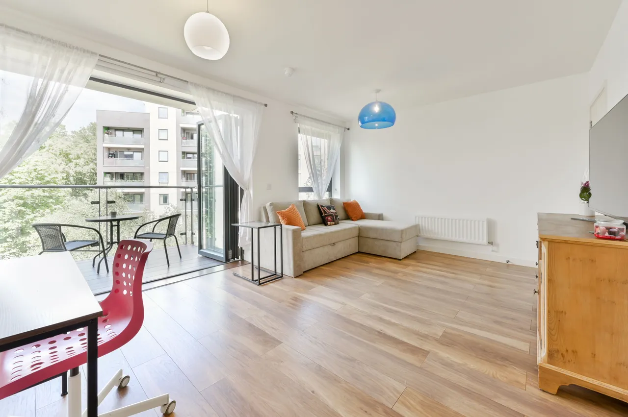 1 bed flat for sale — Flat 25, Chaplin House, All Saints Road, London