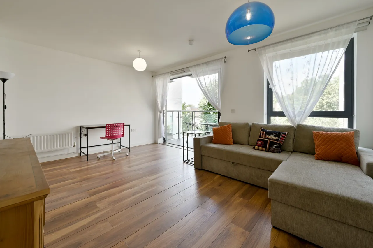 Flat 25, Chaplin House, All Saints Road, London, photo 4