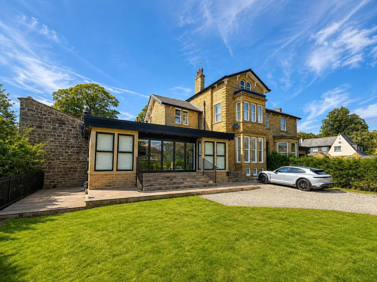 5 bed house to rent, Woodlands Drive, Apperley Bridge, BD10