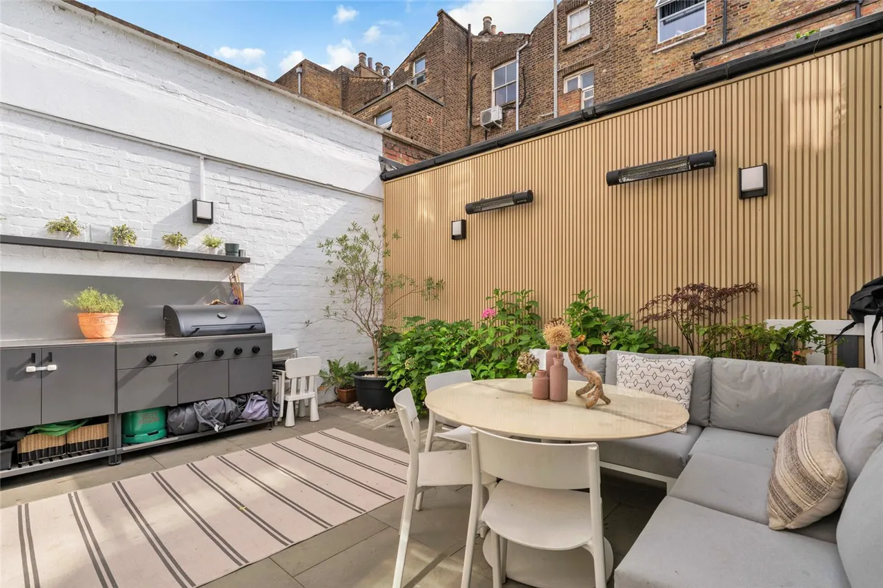 Chippenham Mews, London, W9, photo 9