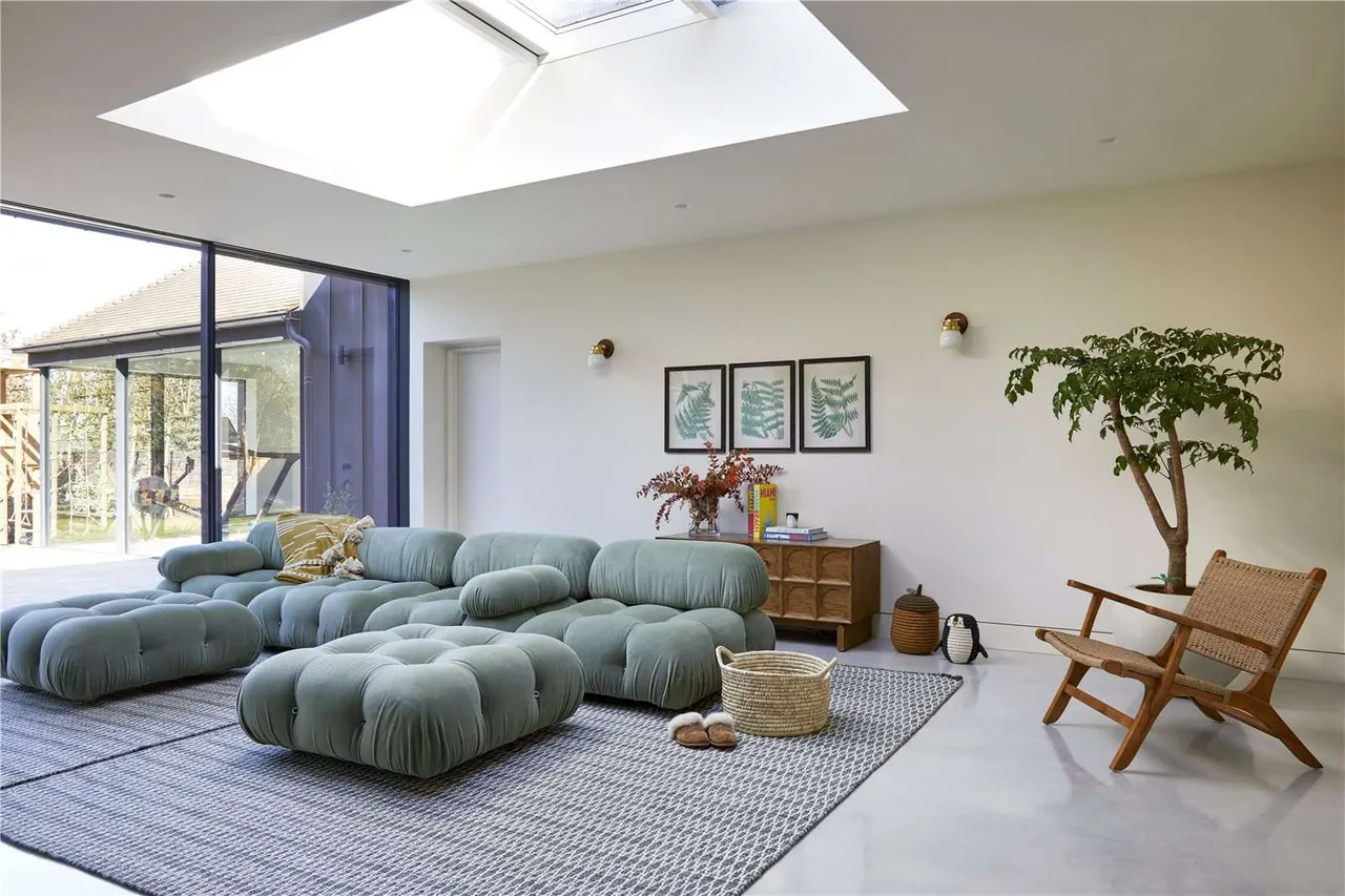 New London Road, Chelmsford, Essex, CM2 0AR, photo 4