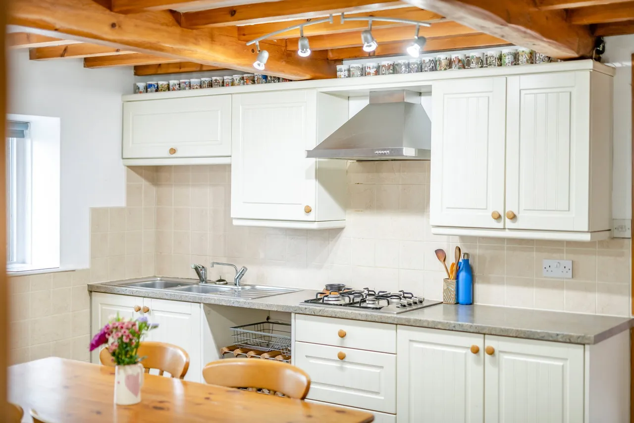 Lumb Lane, Castle Hill, HD4, photo 12