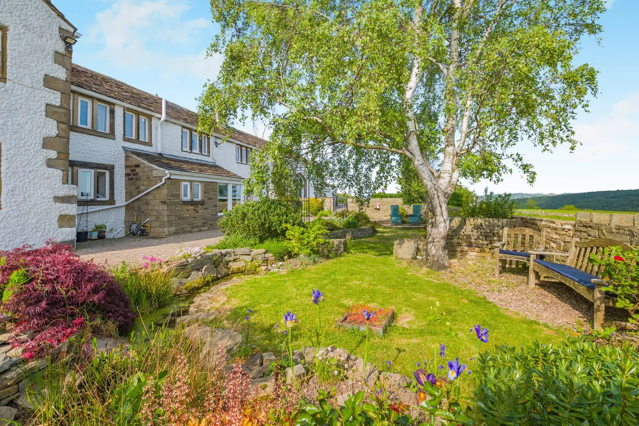 Lumb Lane, Castle Hill, HD4, photo 29