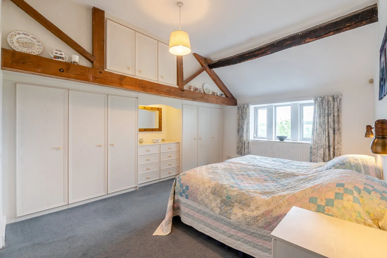 Lumb Lane, Castle Hill, HD4, photo 23