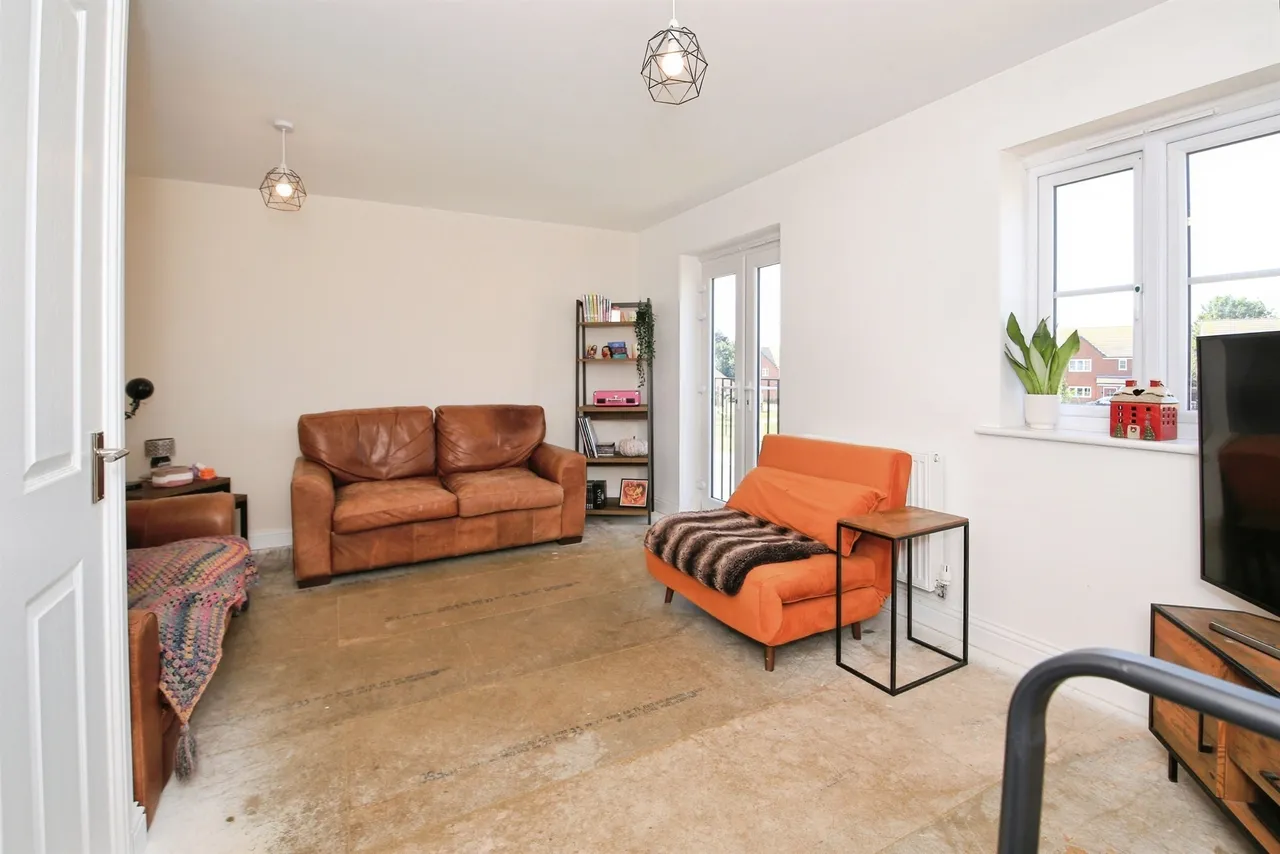 Longland Crescent, Ramsey, Huntingdon, photo 10