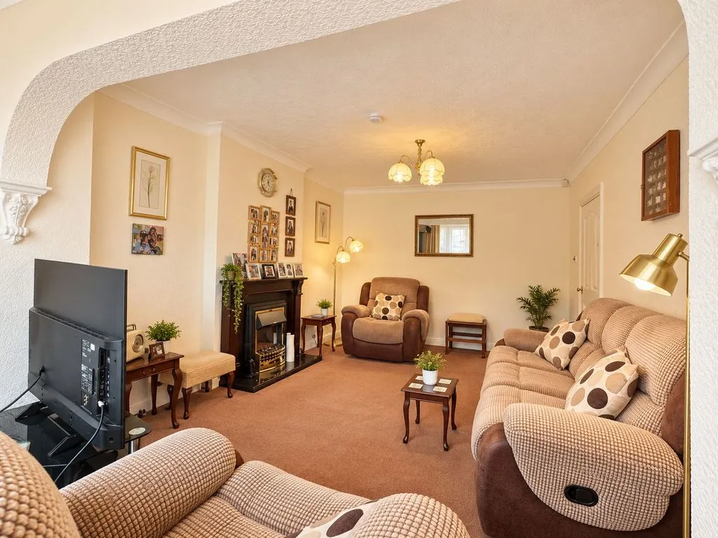 Monksfield Avenue, Great Barr, B43, photo 7