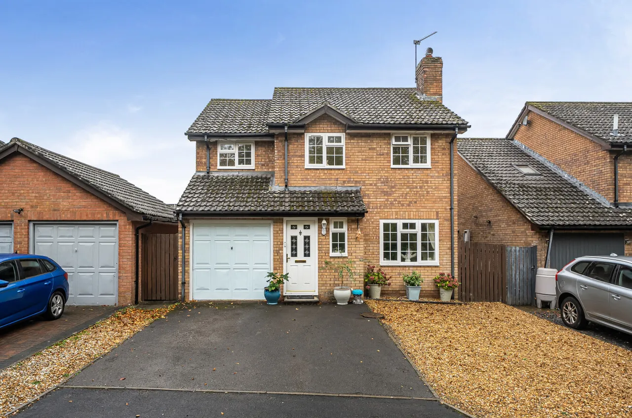 4 bed house for sale, Frampton Way, Kings Worthy, SO23