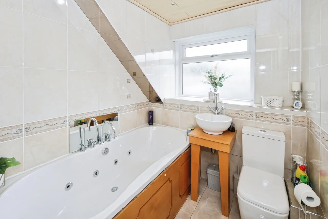 Piccadilly Close, BIRMINGHAM, West Midlands, B37, photo 17