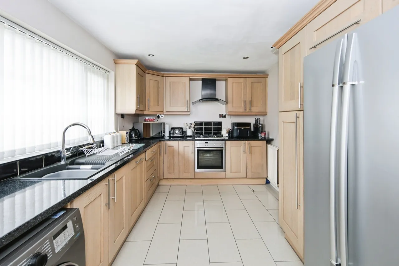 Piccadilly Close, BIRMINGHAM, West Midlands, B37, photo 3