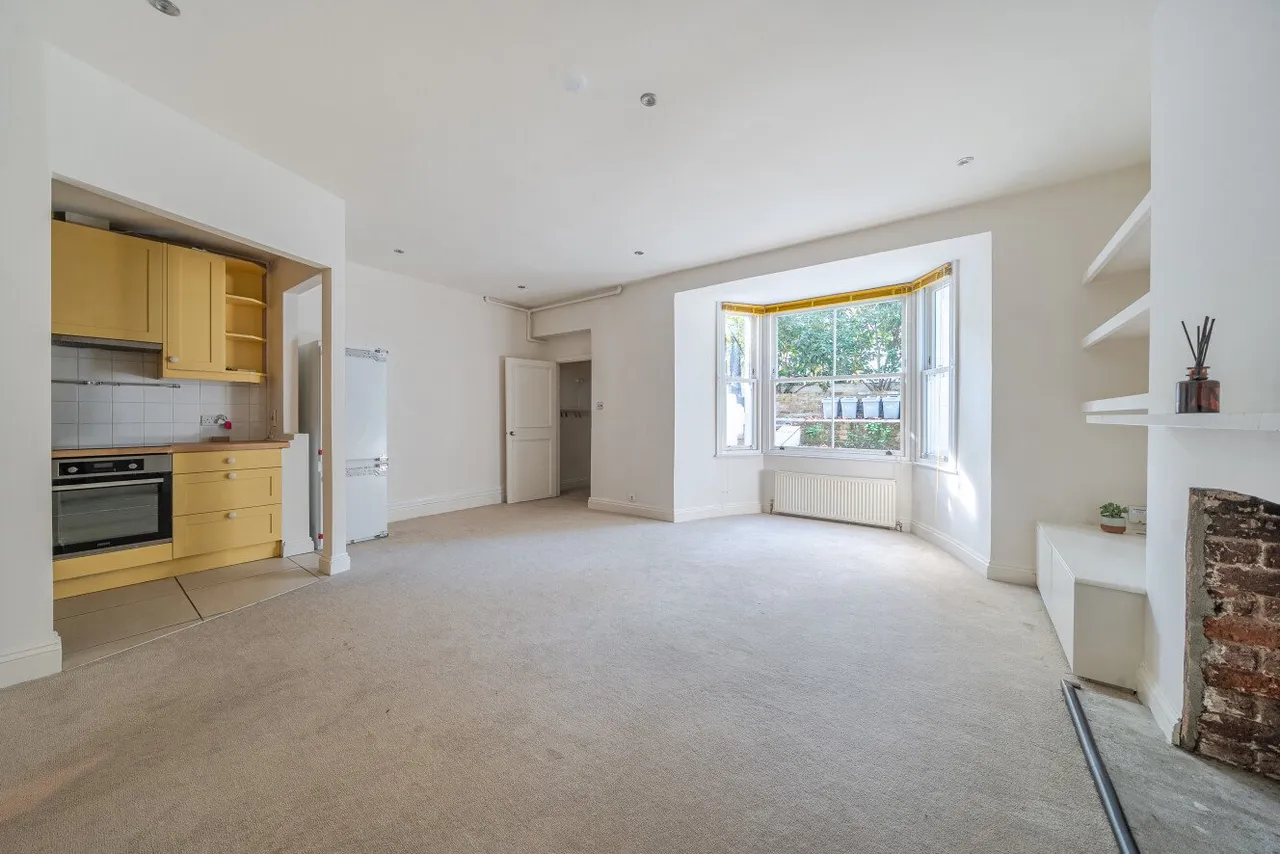 2 bed flat to rent, Hammersmith Grove, Hammersmith, W6