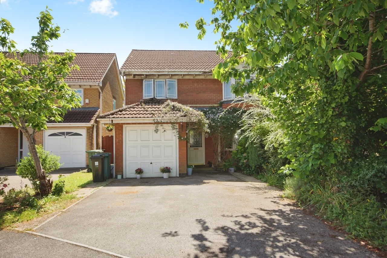 4 bed house for sale — Fontwell Drive, Downend, Bristol, BS16