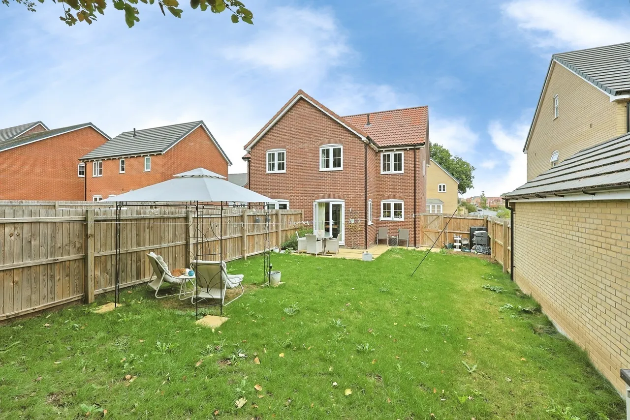 Turner Crescent, Postwick, Norwich, Norfolk, NR13, photo 14