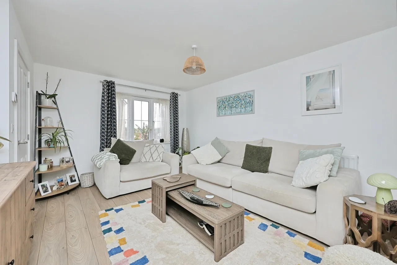Turner Crescent, Postwick, Norwich, Norfolk, NR13, photo 2