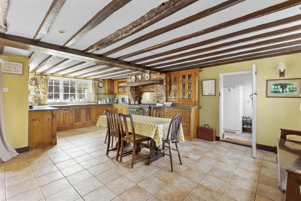 Main Road, Naphill, HP14, photo 5