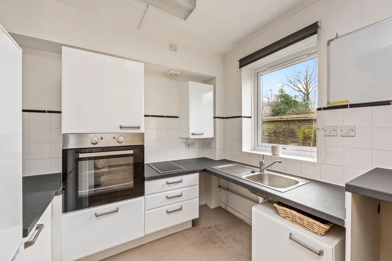 Church Road, Haywards Heath, RH16, photo 4