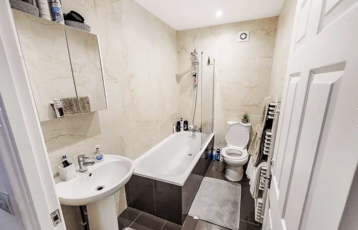 UXBRIDGE Moor Greater London, UB8, photo 5
