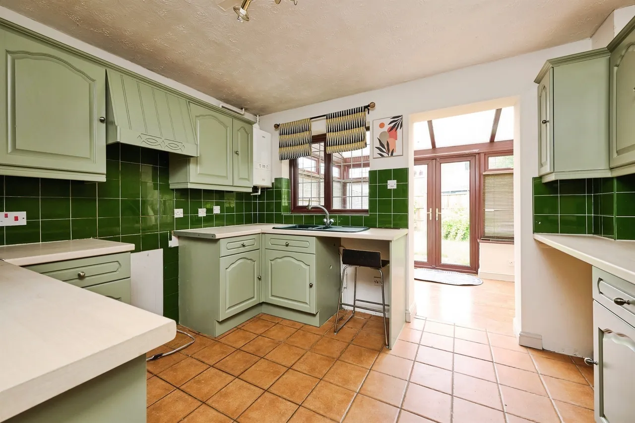 Redbridge Peterborough, PE4, photo 2