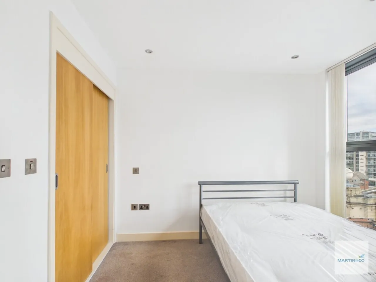 Broad Street, NG1, photo 8